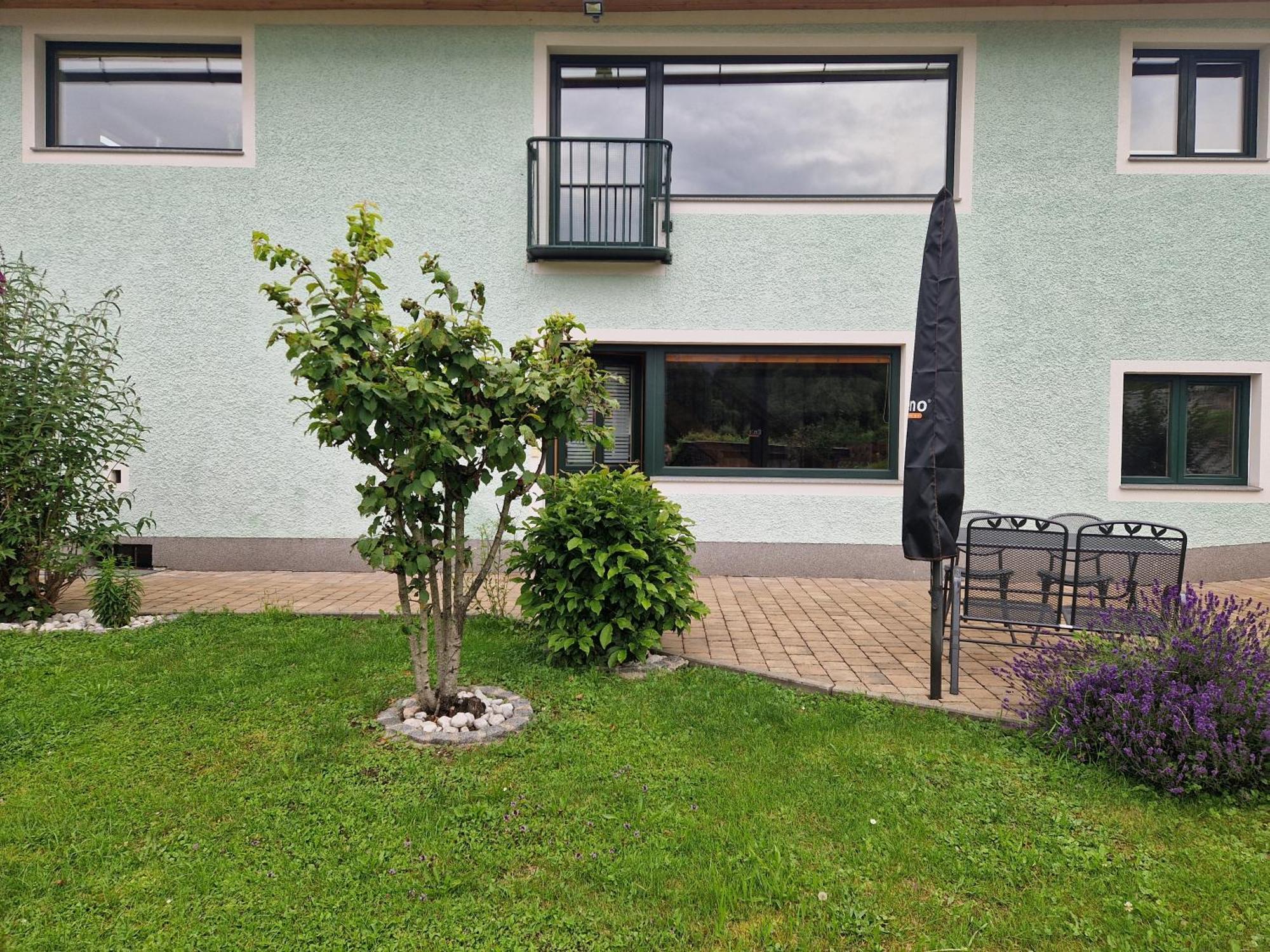 Apartment Mit Garten